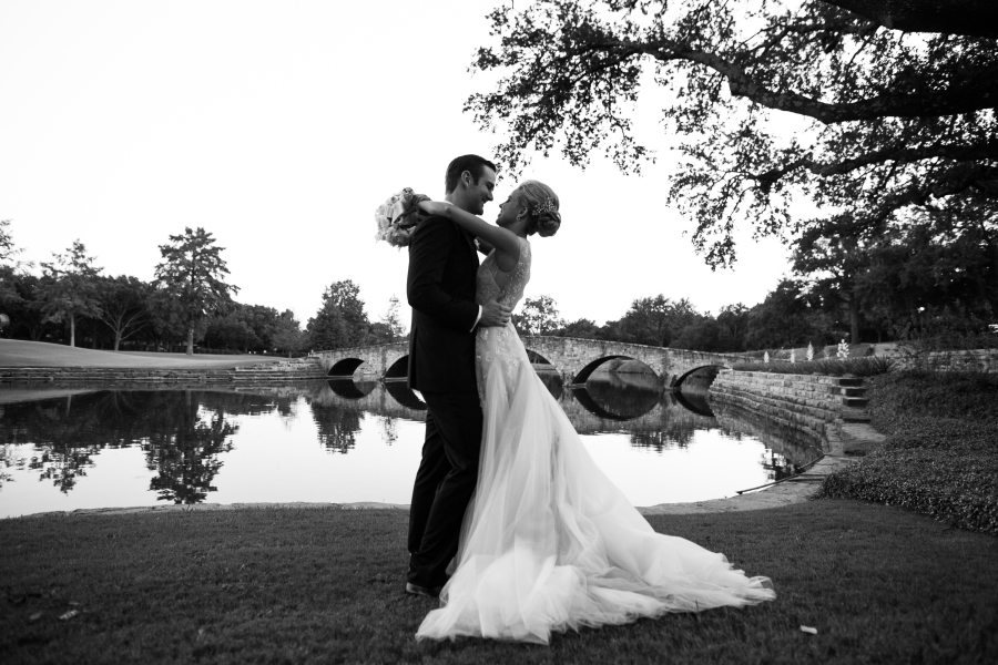 Jodi & Ken Wedding in Dallas photographed by Samuel Lippke Studios